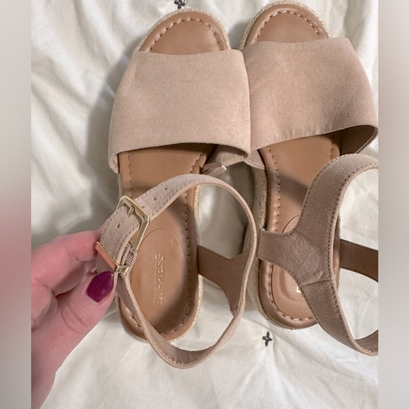 Express Tan Suede Platform Espadrille Heels - Picture 3 of 5